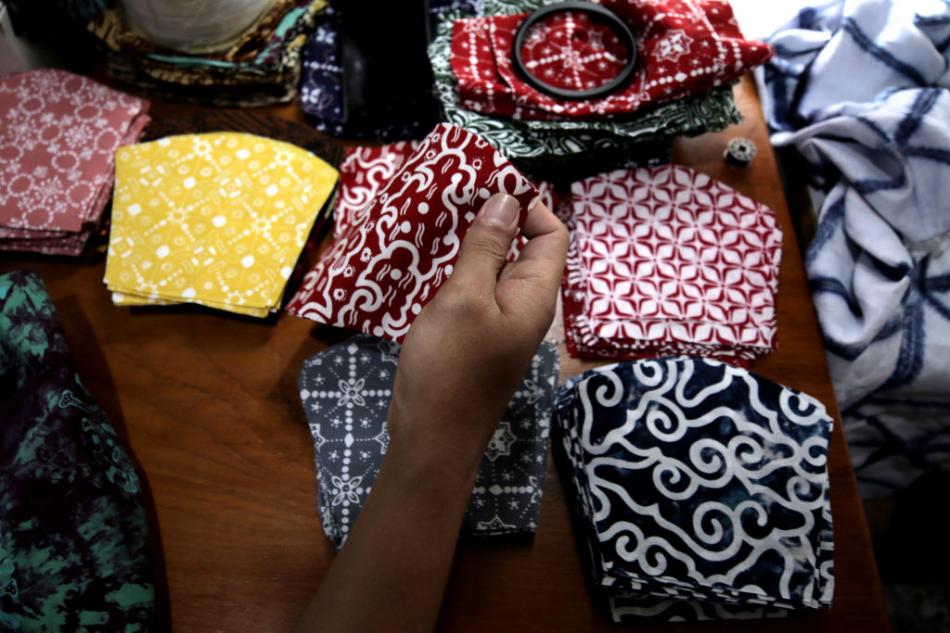 masker batik untuk tampilan stylish