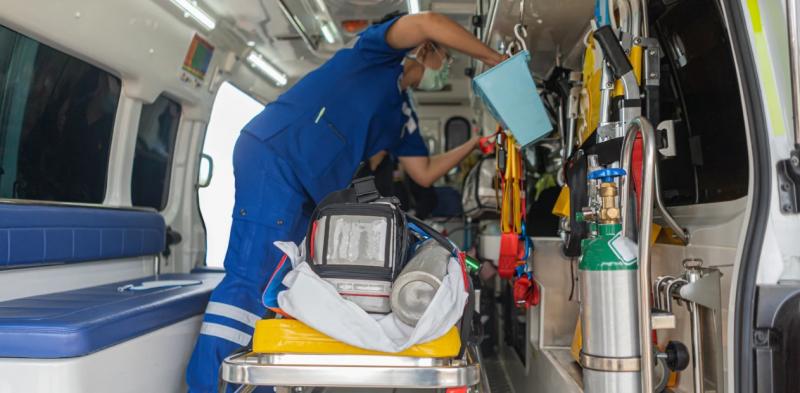 Panduan Praktis Karoseri Ambulance Dari Spesifikasi ke Serah Terima